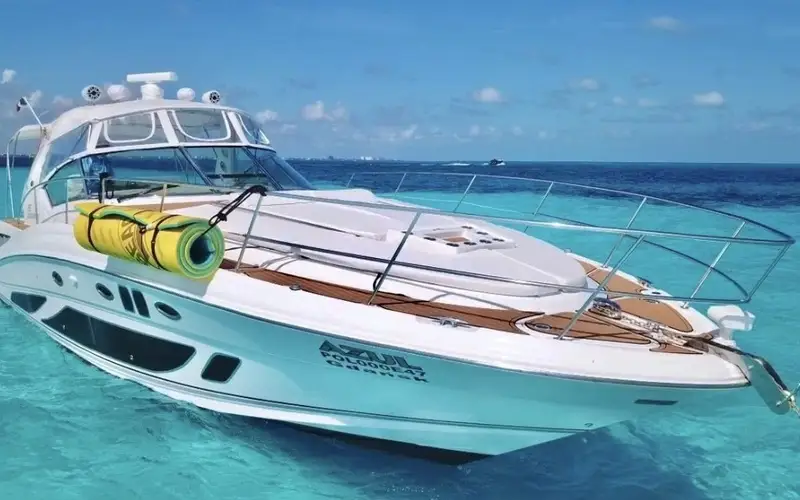 Yate Azul SeaRay