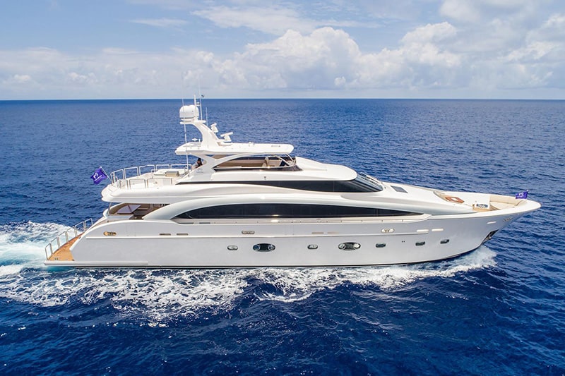 Yate Coral Marquis