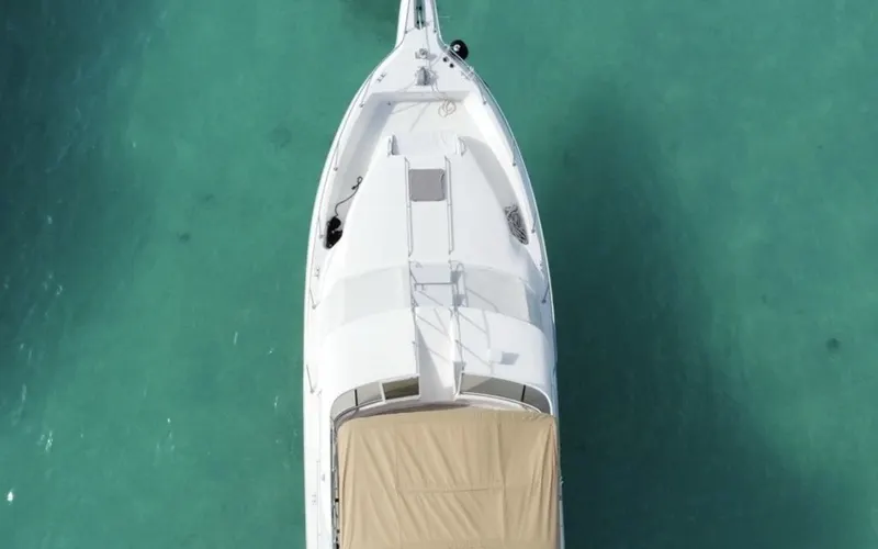 Yate "Mistaken FlyBridge"