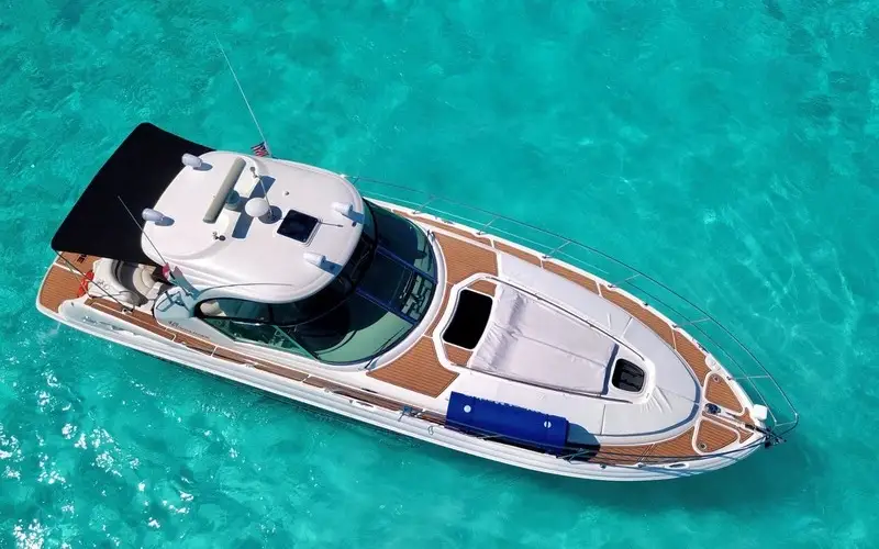 Yate "Sexi Time Sea Ray"